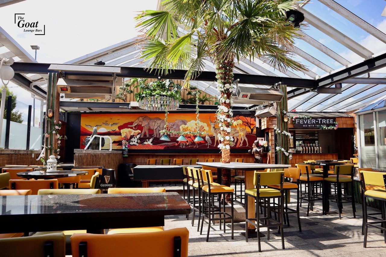 20 Beautiful Beer Gardens in Dublin for Outdoor Drinks & Food